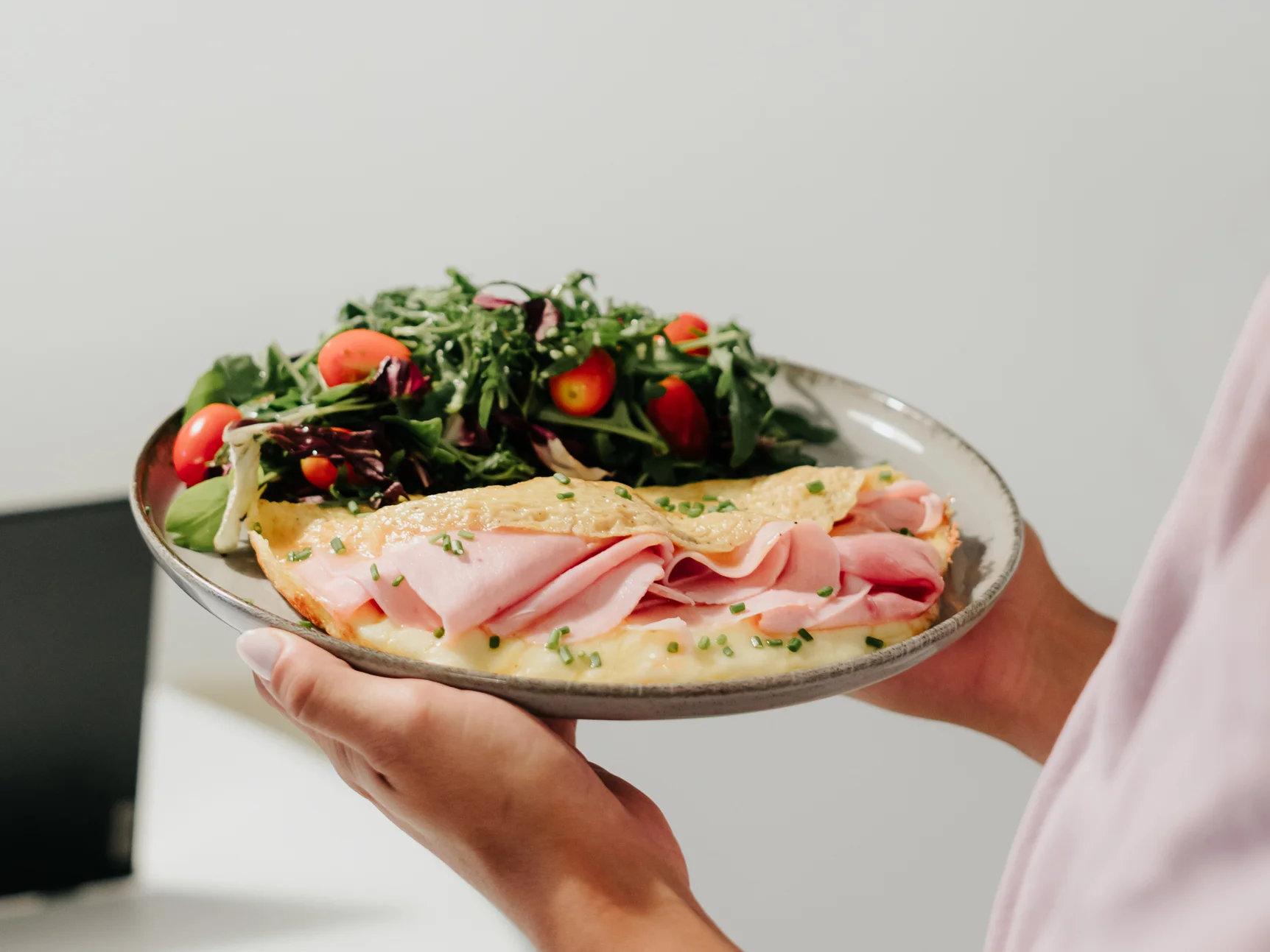 Omelette de jamón y queso